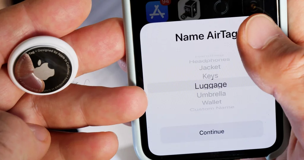 Google reportedly working on Apple AirTags-like tracker