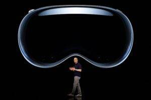 Apple scales back MR headset Vision Pro’s production, report says