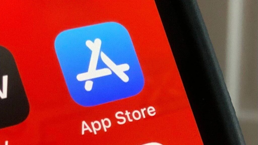 Apple pulls away crypto apps from Indian App Store